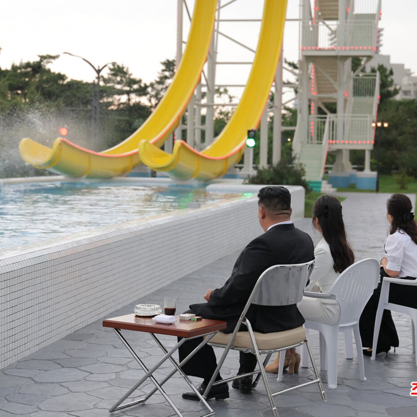 Kim Jong Un will Urlauber locken – mit einer Wasserrutsche