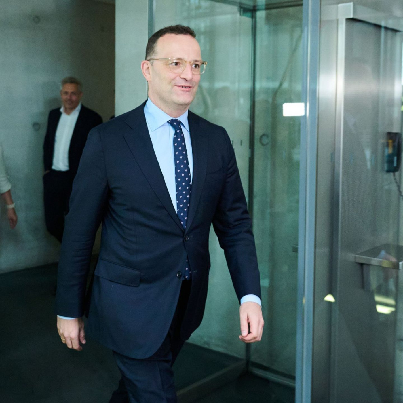 Spahn: Masken-Vorwürfe entkräftet - Linke fordert Rücktritt