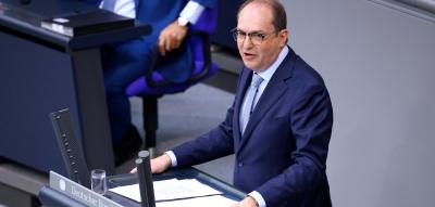 Bundestag stimmt für Aussetzung des Familiennachzugs
