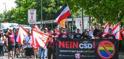 Verfassungsschutz warnt vor Gefahr „für Leib und Leben“ von Homosexuellen, Linken und Migranten