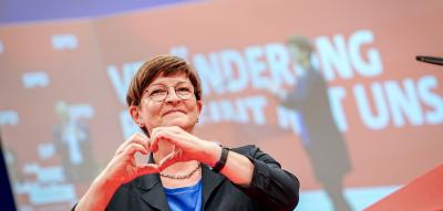 „Ich gehe nicht mit Wehmut“, sagt Saskia Esken – Scholz verteidigt Reformen seiner Amtszeit