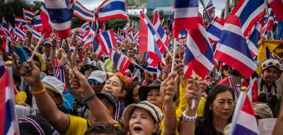 Tausende demonstrieren gegen Thailands Regierungschefin