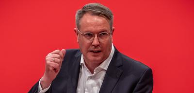Schweitzer „überrascht und irritiert“ von CDU-Kritik wegen Stromsteuer