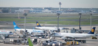 Abgelehnter Asylbewerber flieht vor Abschiebung von Frankfurter Flughafen