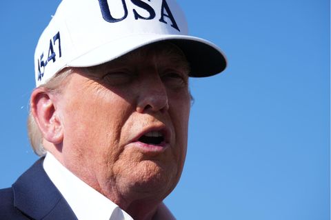 "Vollkatastrophe" – Trump spottet über Musks "Amerika Partei"
