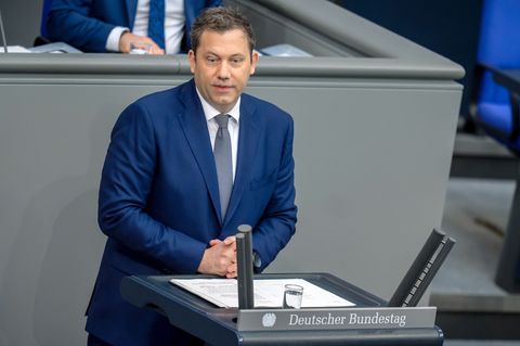 Klingbeil: Bürger sollen Investitionen im Alltag spüren