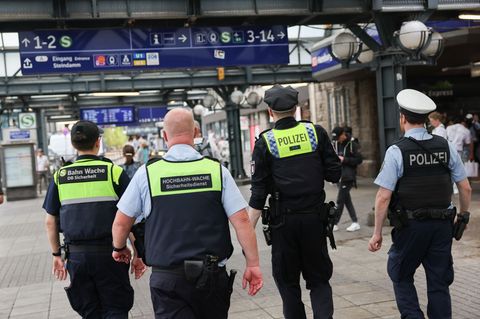 Polizeibeauftragter geht Klagen über Racial Profiling nach