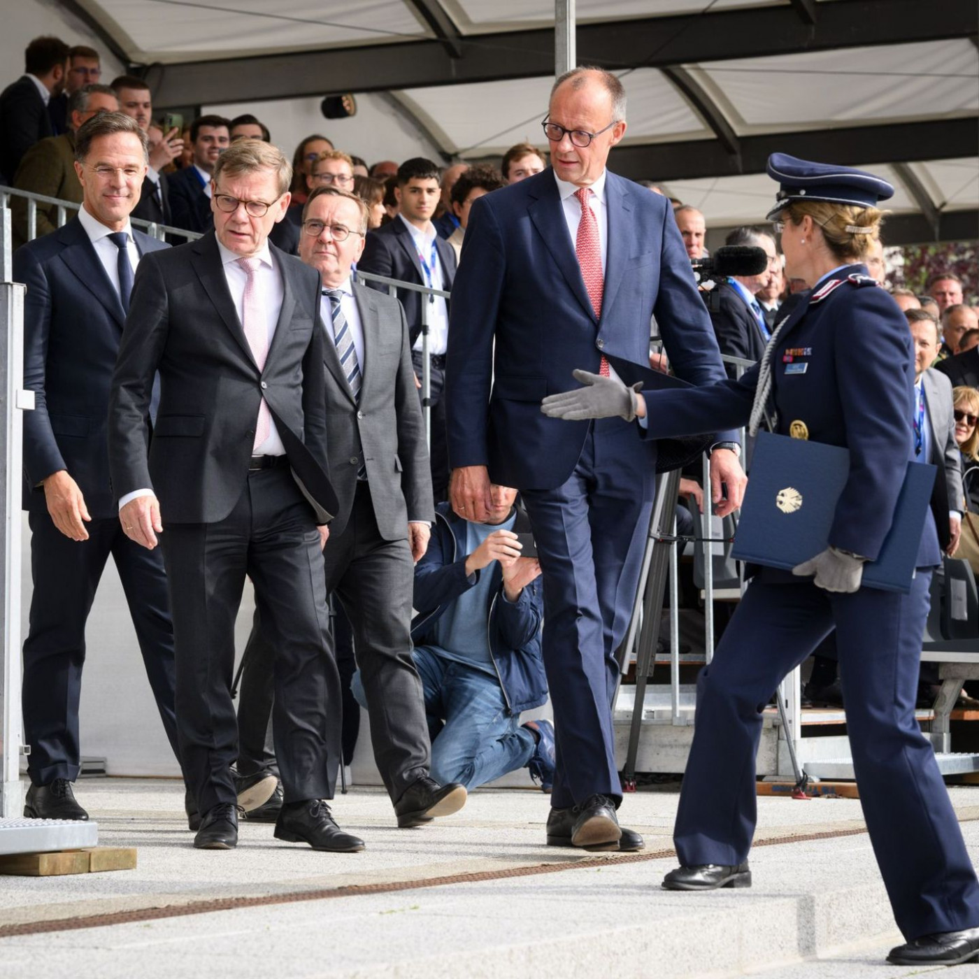 Merz und Pistorius für deutsche Führungsrolle in der Nato