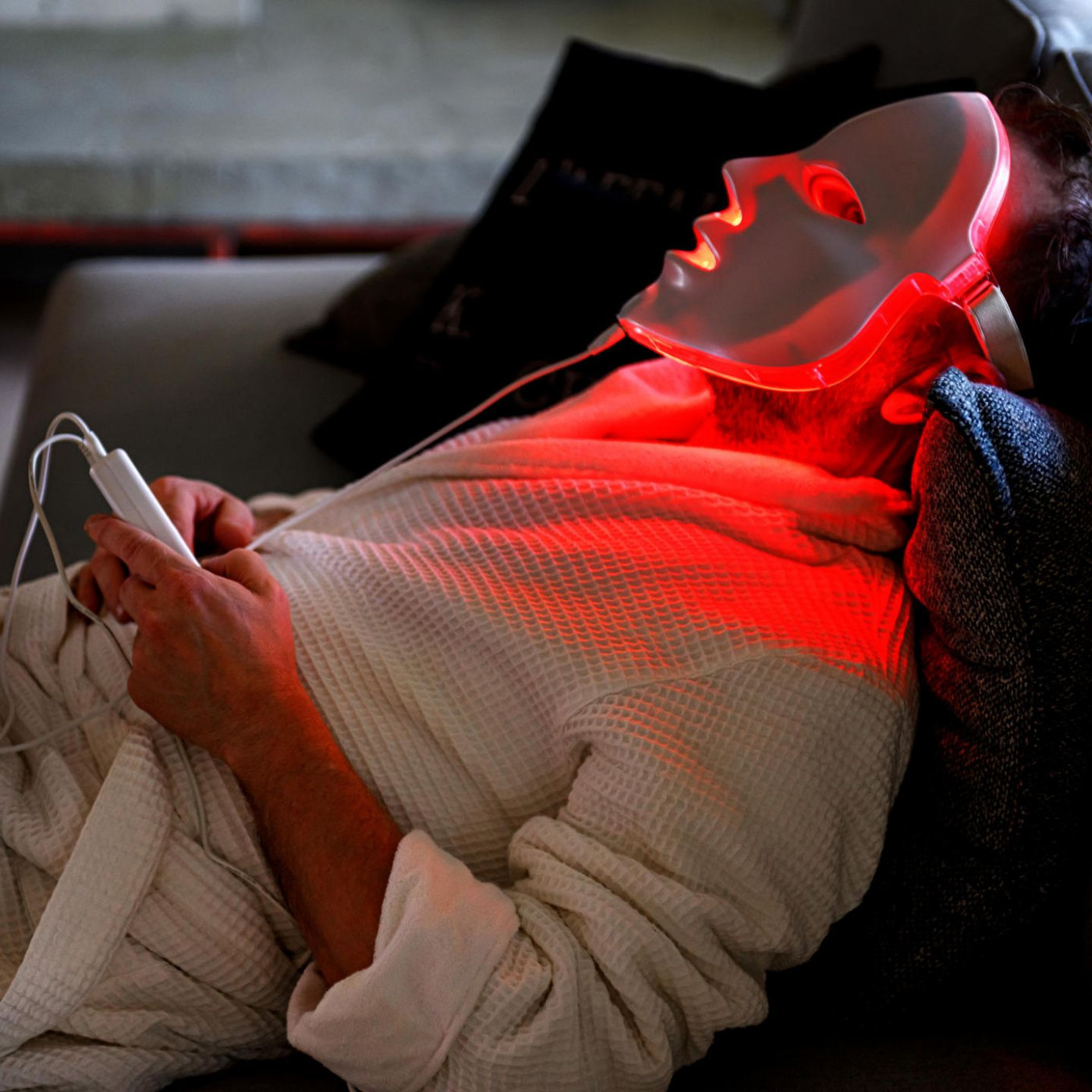 Beliebte LED-Masken im Angebot: Hier lohnt sich ein Kauf aktuell besonders