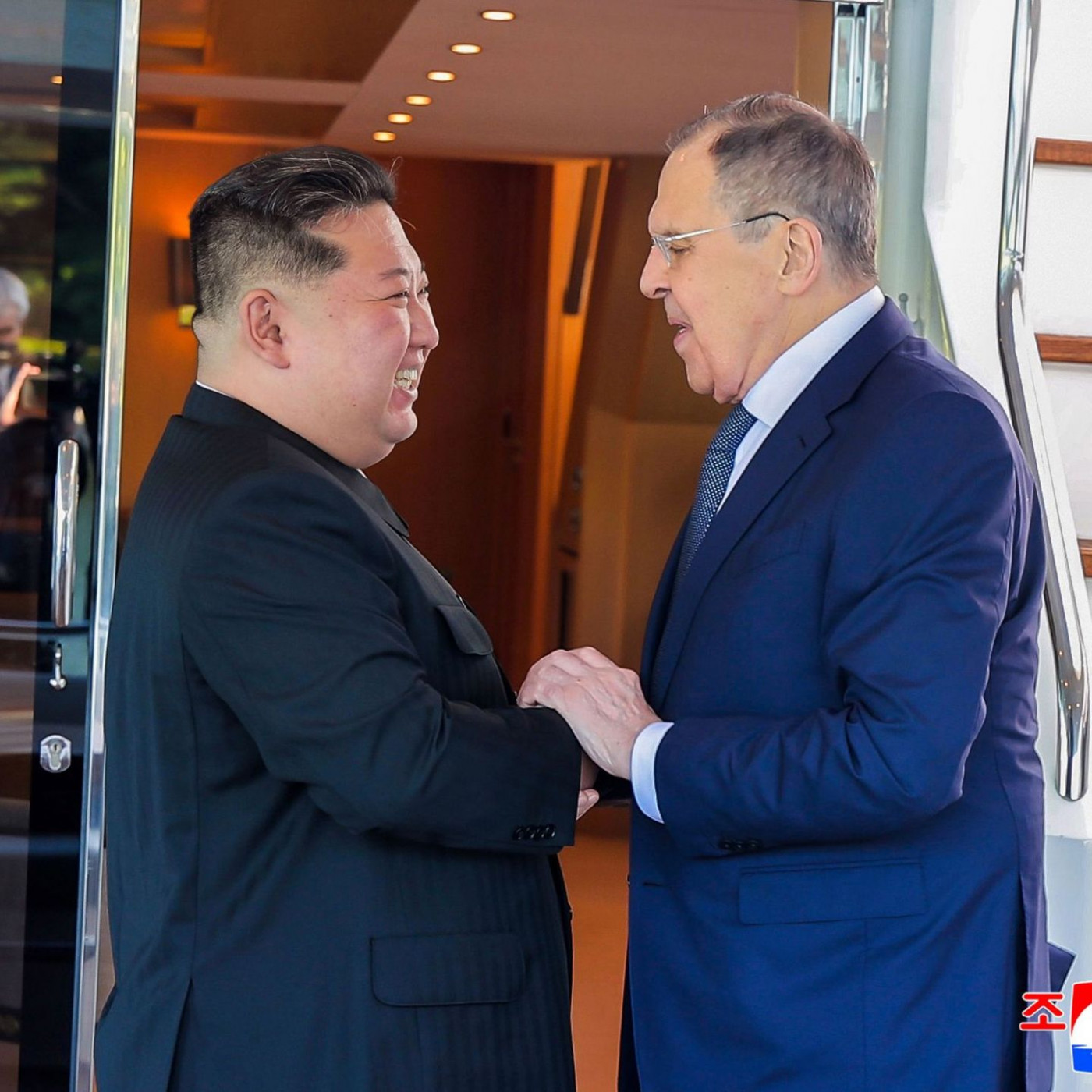 Kim Jong Un sagt Russland "bedingungslose" Unterstützung gegen die Ukraine zu