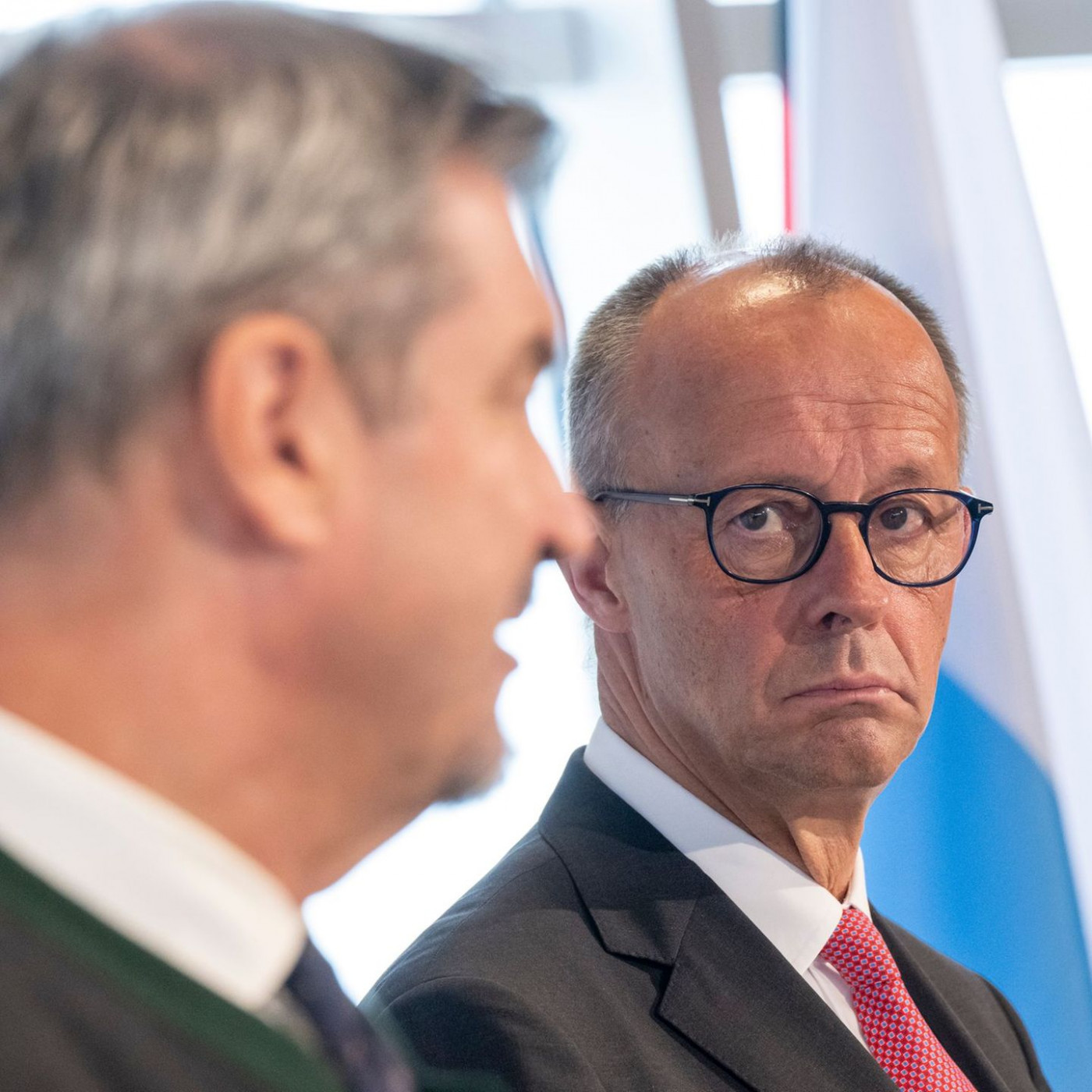 Merz bleibt dabei: Richterwahl in Ruhe besprechen