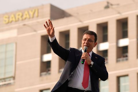 Ekrem Imamoglu wegen Beleidigung eines Staatsanwalts zu Haft verurteilt
