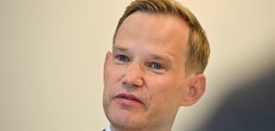 Hendrik Streeck will Alkoholverkauf an Tankstellen und in Supermärkten einschränken