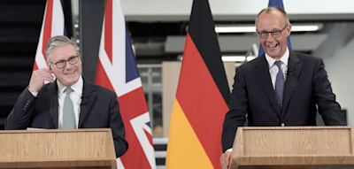 „Wenn sie so alt wird“ – Als Merz nach Merkel gefragt wird, reagiert er mit einem bissigen Kommentar