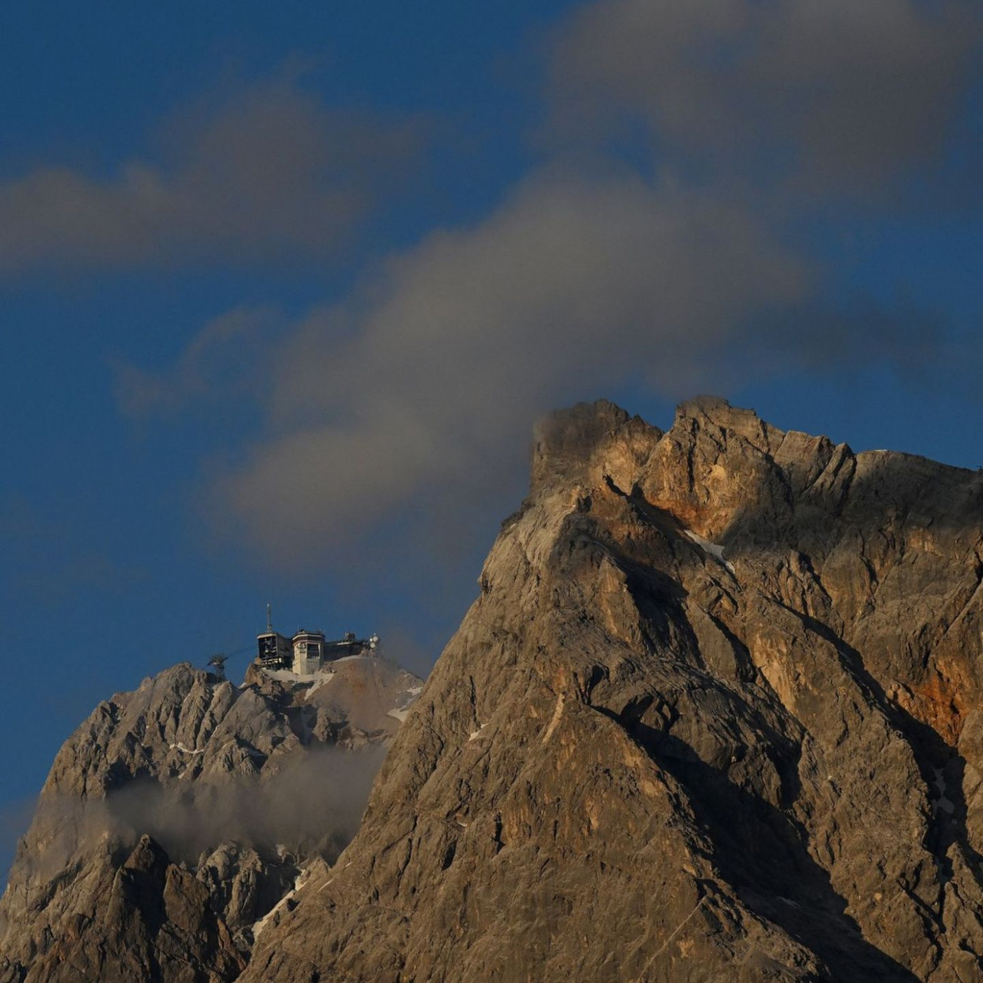 Migrationstreffen: Warum Dobrindt auf die Zugspitze einlädt