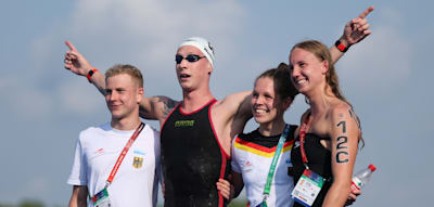 Schwimmstar Wellbrock siegt auch mit der Staffel