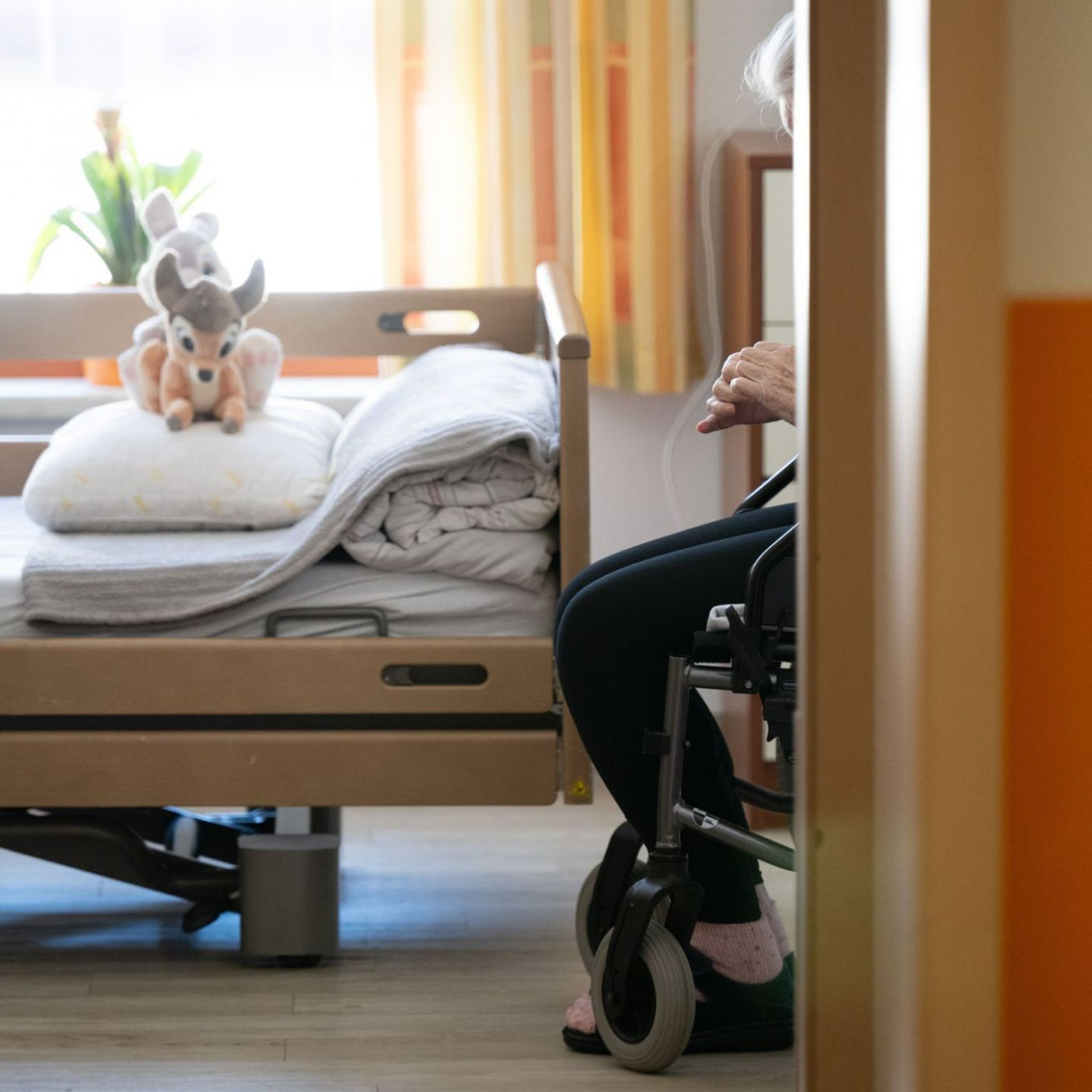 Pflege im Heim noch teurer - Druck für Entlastung