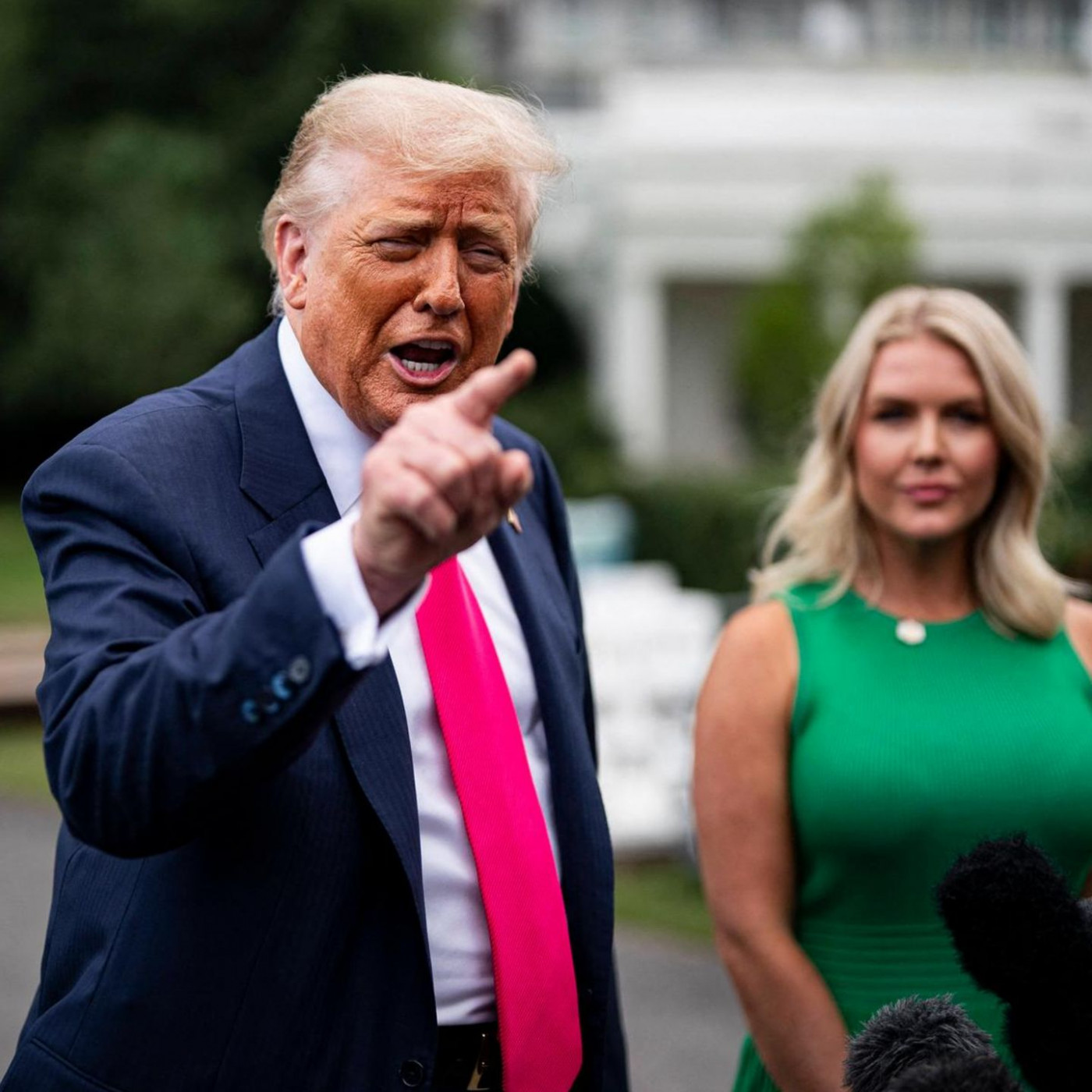 Nach Epstein-Artikel: Wall Street Journal von Trump-Reise ausgeschlossen