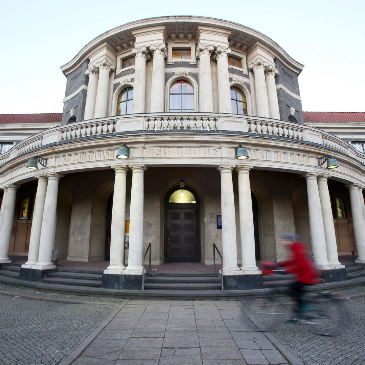 Uni Hamburg prüft Hinweise zu Brosius-Gersdorfs Doktorarbeit
