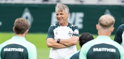 Dürfen Ihre Spieler Bier trinken? „Bei mir nicht. Das ist nicht sportlergerecht“