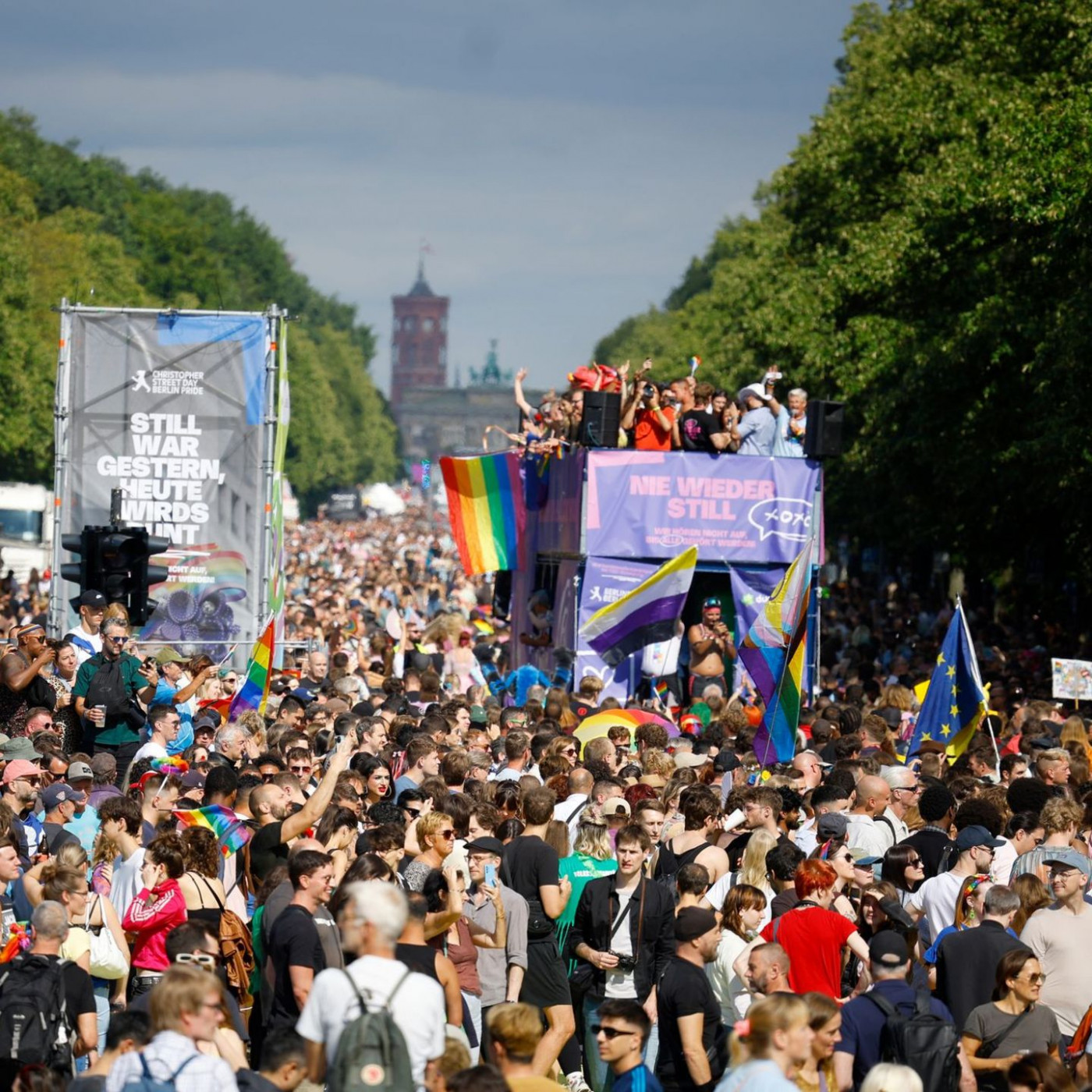 "Nie wieder still" – CSD in Berlin mit politischem Fokus