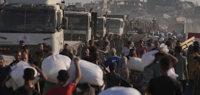Erste Hilfsgüter im Gazastreifen eingetroffen – Israel kündigt „taktische Pause“ an