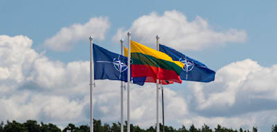 Klingbeil besucht Brigade „Litauen“ – Drohne aus Belarus verletzt Luftraum