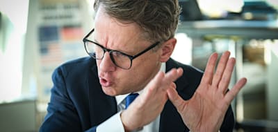 „Gesellschaft wird es auf Dauer nicht aushalten“ – Linnemann will Verbeamtungsstopp