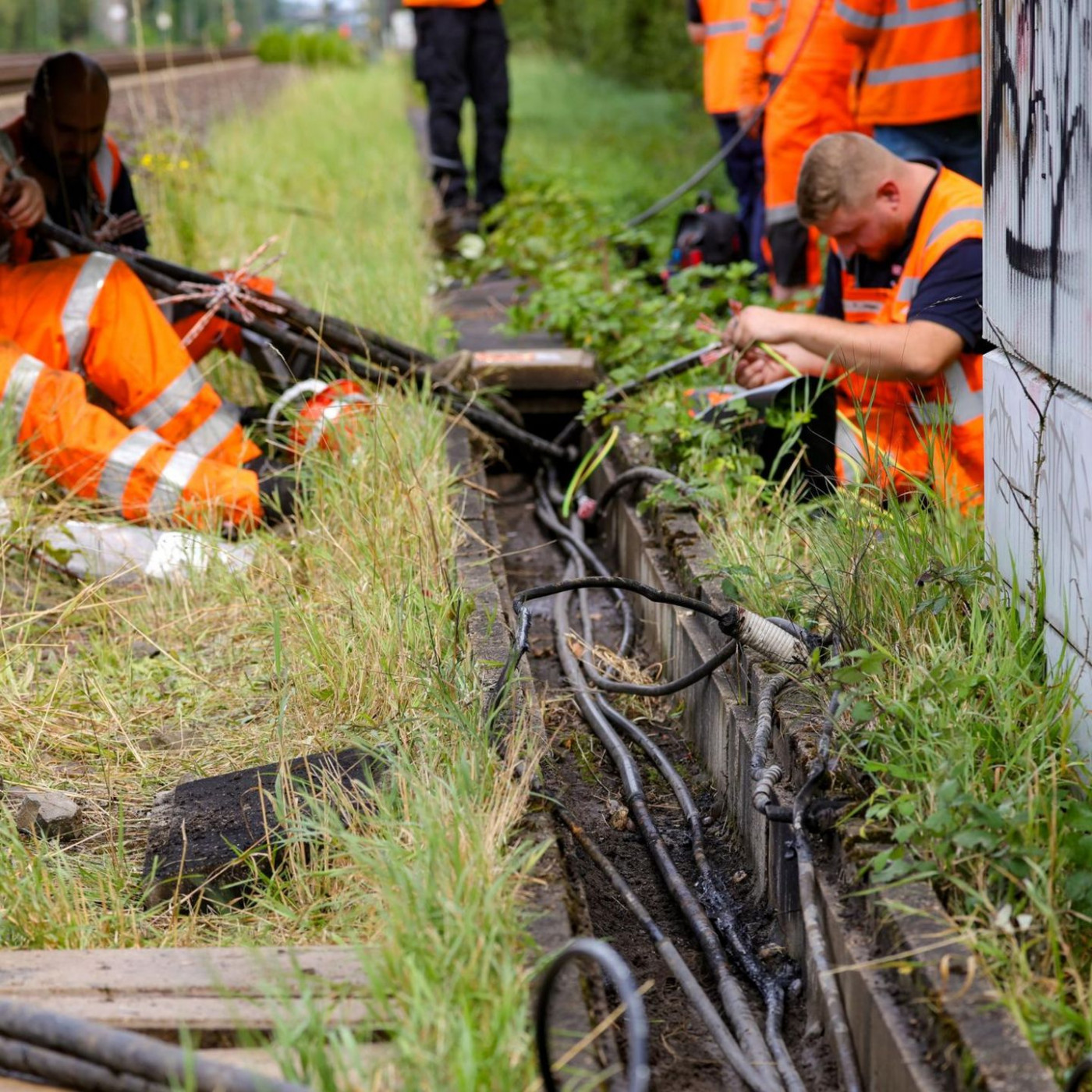 Bahnstrecke nach Brandanschlag wieder frei