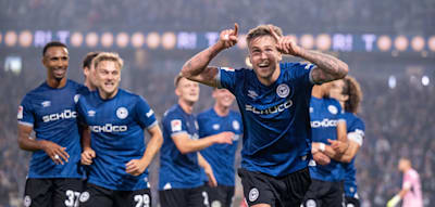 Arminia-Party geht weiter – Bielefeld zerpflückt Fortuna Düsseldorf