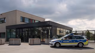 Prozess gegen Ex-Mitarbeiter des AfD-Politikers Krah beginnt