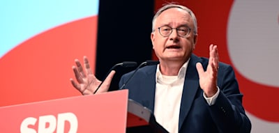 „Muss einen Weg zurück geben“ – SPD-Chef Stoch nach Hakenkreuz-Skandal um Landtagsvizepräsident