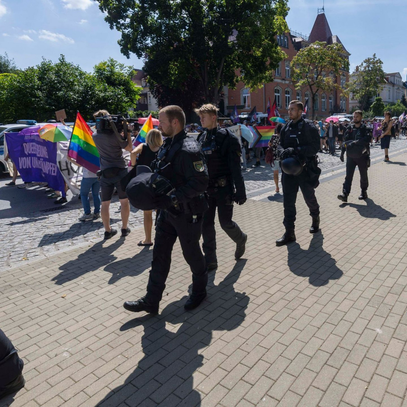 Queere Community feiert CSD in Bautzen - Gegenproteste