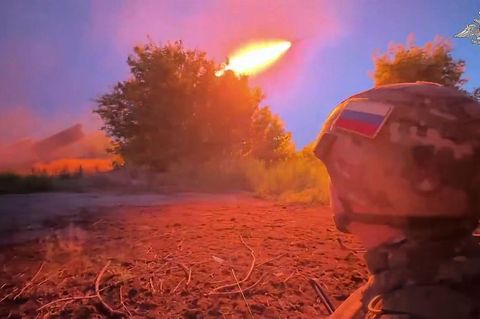 Donbas unter Druck, Putins Truppen stoßen fast 20 Kilometer vor