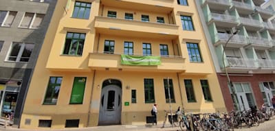 „Das ist ein Fuck-up-Scheiß-Tag“ – Personal-Abbau sorgt in Grünen-Zentrale offenbar für Entsetzen