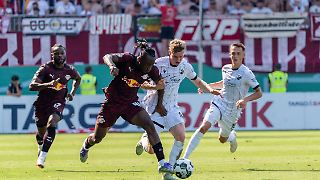 St. Pauli haarscharf an Blamage vorbei, schwaches RB dreht doppelten Rückstand