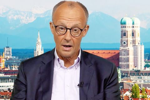 "Putin hat bis jetzt viel versprochen und unterschrieben"
