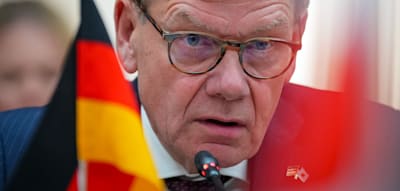 Beim „Premium“-Partner Japan legt Wadephul das deutsche Ukraine-Dilemma offen