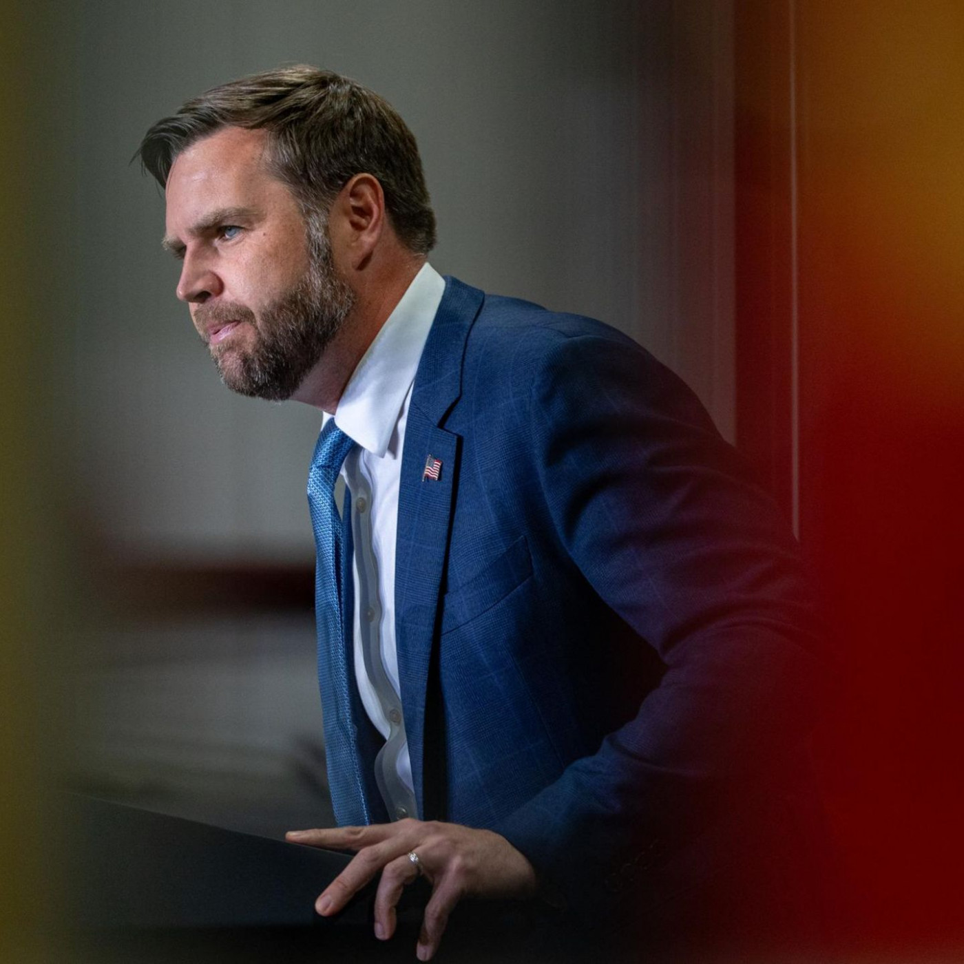 Vance sagte Selenskyj, er solle sich bei Trump "benehmen"