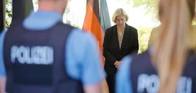 Kondolenzbuch für getöteten Polizisten – Spendenkampagnen sammeln Hunderttausende Euro