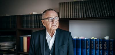 „Ohne jede gesetzliche Grundlage“ – Ex-Verfassungsgerichtspräsident kritisiert Richterwahl-Praxis