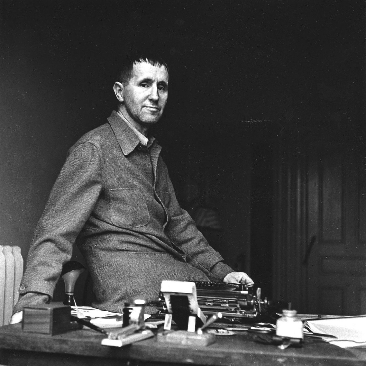 Was ist die Kinderhymne von Bertolt Brecht?