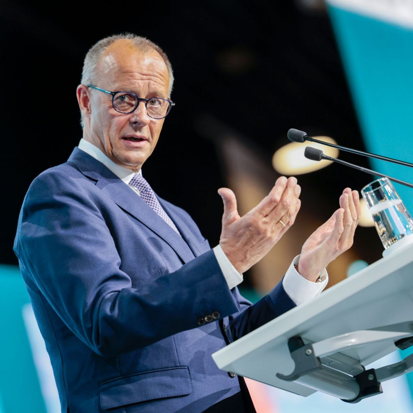 Merz wirbt für Reformen bei Sozialleistungen