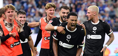 Derbysieger für Monate, Tabellenführer für eine Nacht – St. Pauli feiert beim HSV