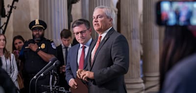 US-Ausschuss veröffentlicht Tausende Epstein-Akten – Demokraten wittern „Spektakel“
