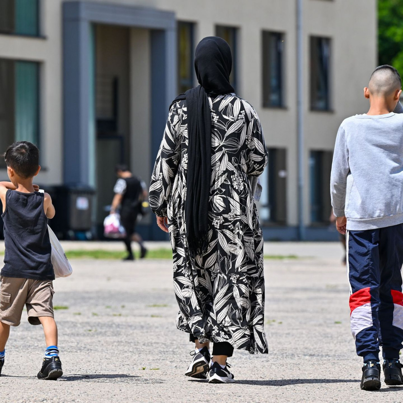 Deutschland bei Asylanträgen nur noch auf Platz drei