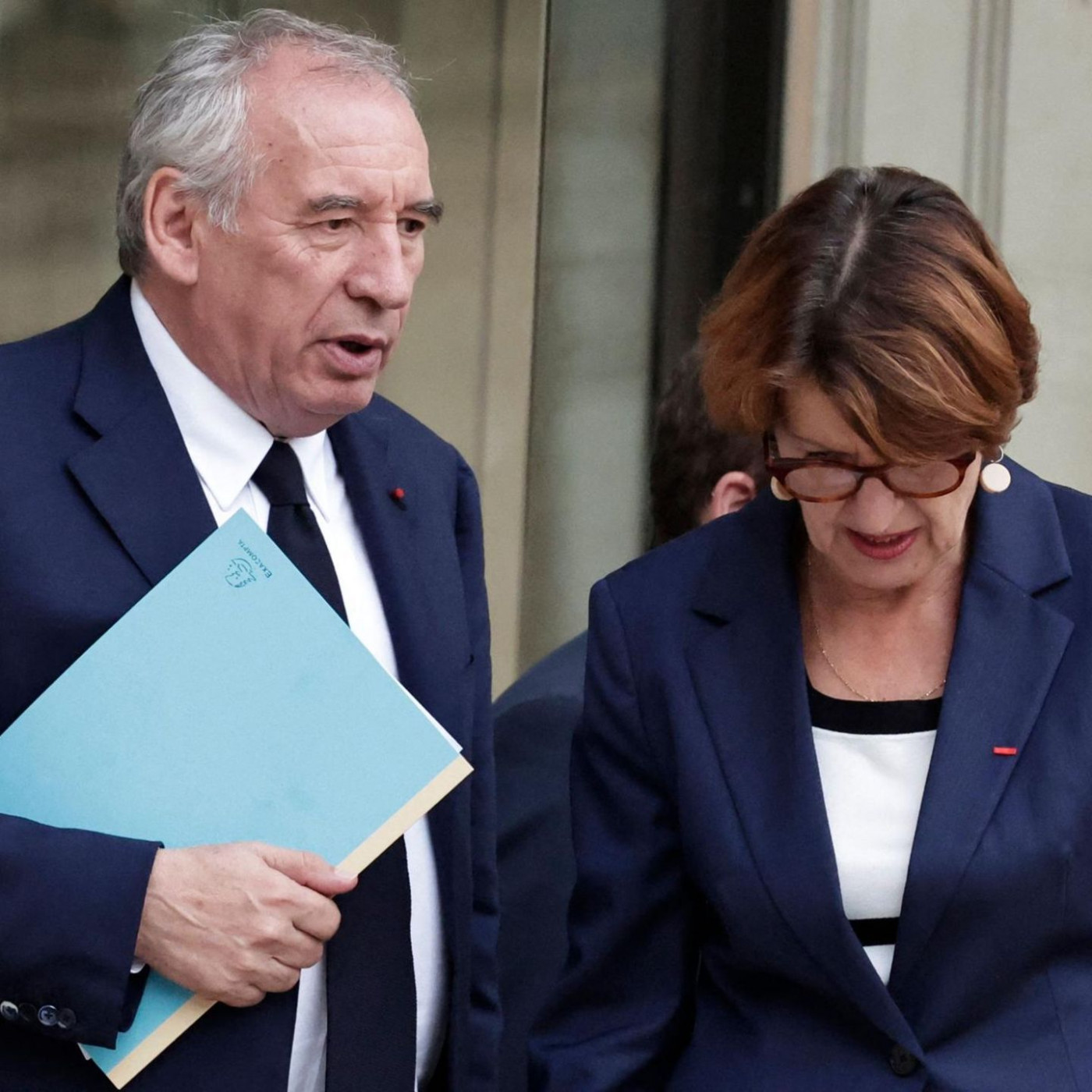 Frankreichs Regierung bei Vertrauensfrage gestürzt