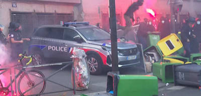 „Lasst uns alles blockieren“ – 300 Festnahmen bei Protestwelle in Frankreich