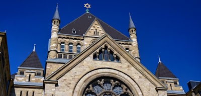 Jetzt zerbricht ein „leuchtendes Beispiel“ für jüdisch-muslimische Verständigung