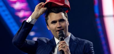 Trump-Unterstützer Charlie Kirk bei Veranstaltung in Utah durch Schüsse verletzt
